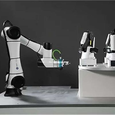 Cánh tay robot 6 trục CR5 Cobot Robot 5kg Trọng lượng hữu ích cho tải và thả tự động như Cobot
