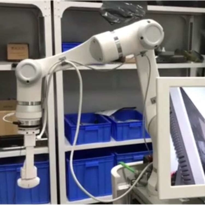 Chọn và đặt robot Hans E18 với CNGBS Robot Gripper và 6 trục Robotic Arm như Robot Cobot